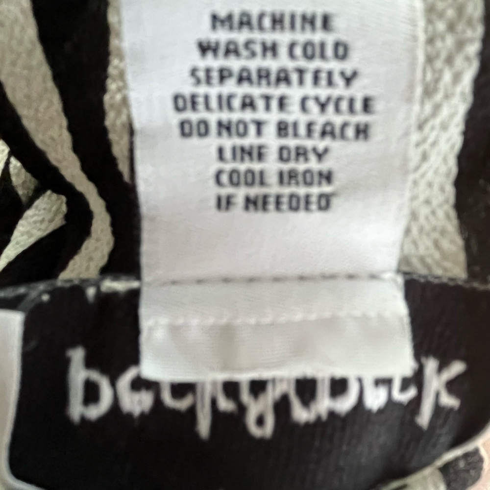 Peck & Peck Asymmetrical Black and White Dressy Tank - Picture 5 of 5